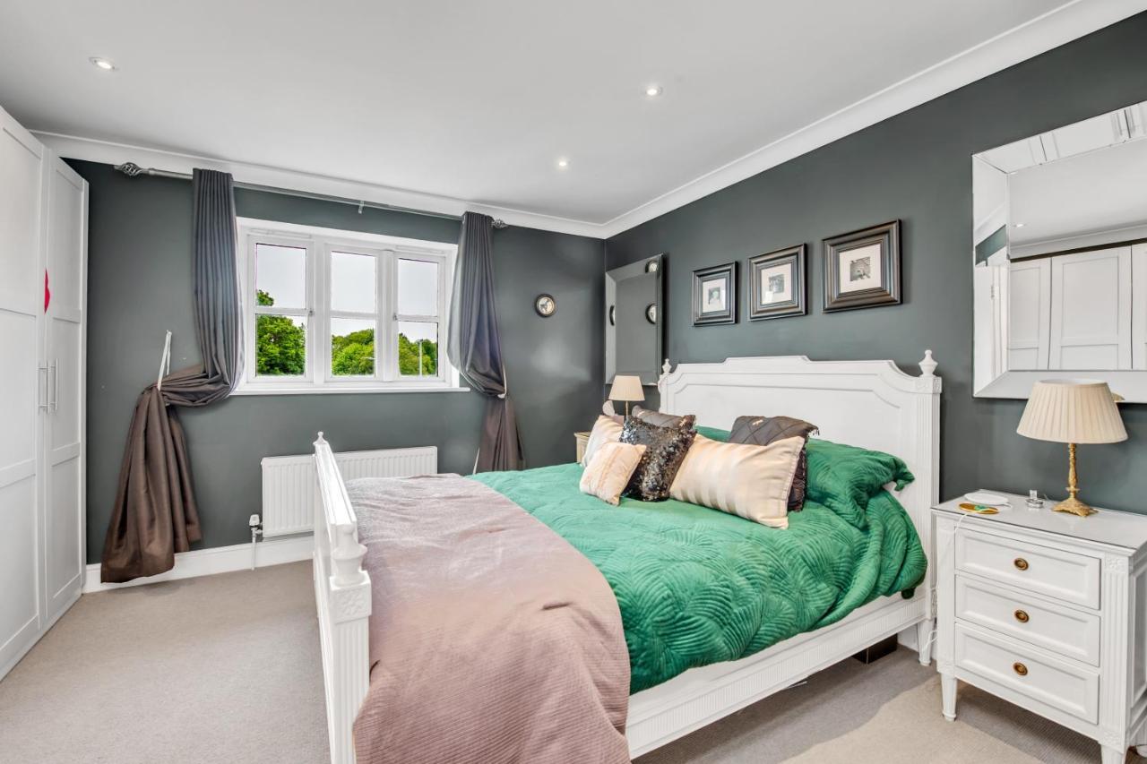 Stylish 3 Bedroom Townhouse For 5 Guests, Set In The Medieval Grid With Off Street Parking Bury St. Edmunds Exteriér fotografie
